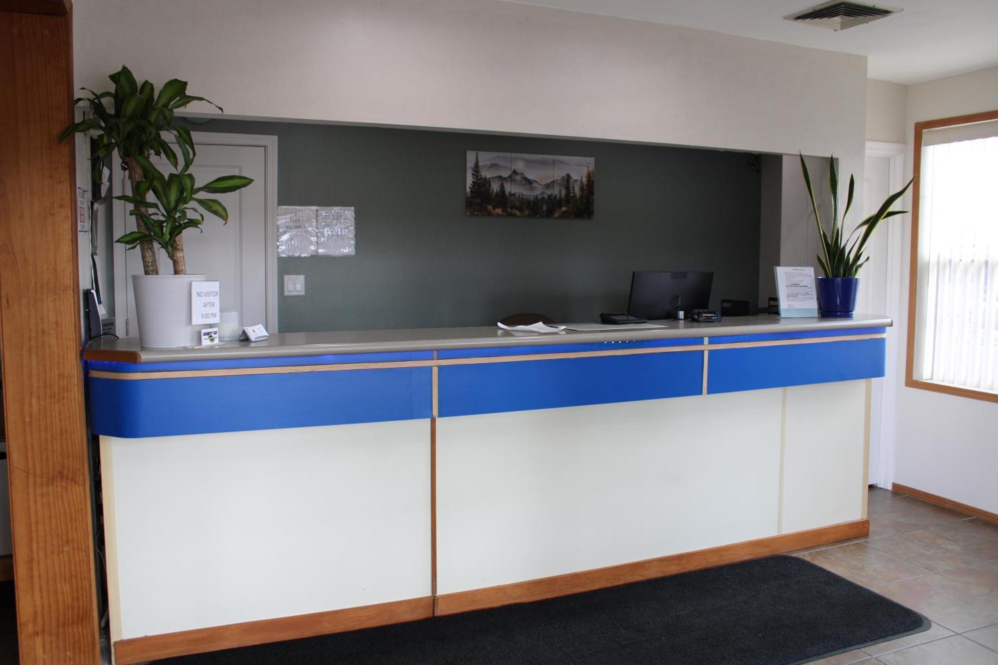 Pine Tree Inn Medford Ngoại thất bức ảnh