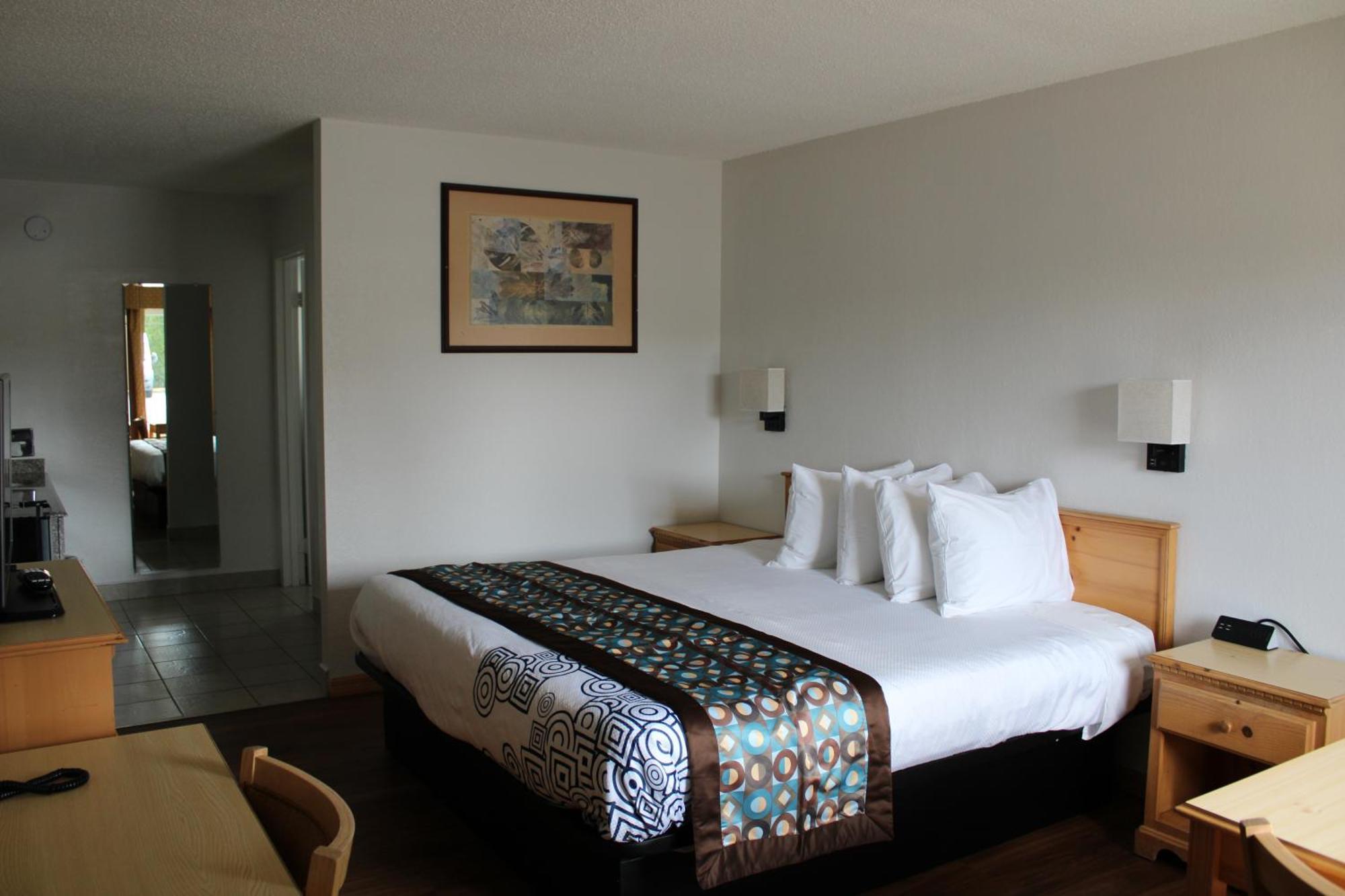 Pine Tree Inn Medford Ngoại thất bức ảnh