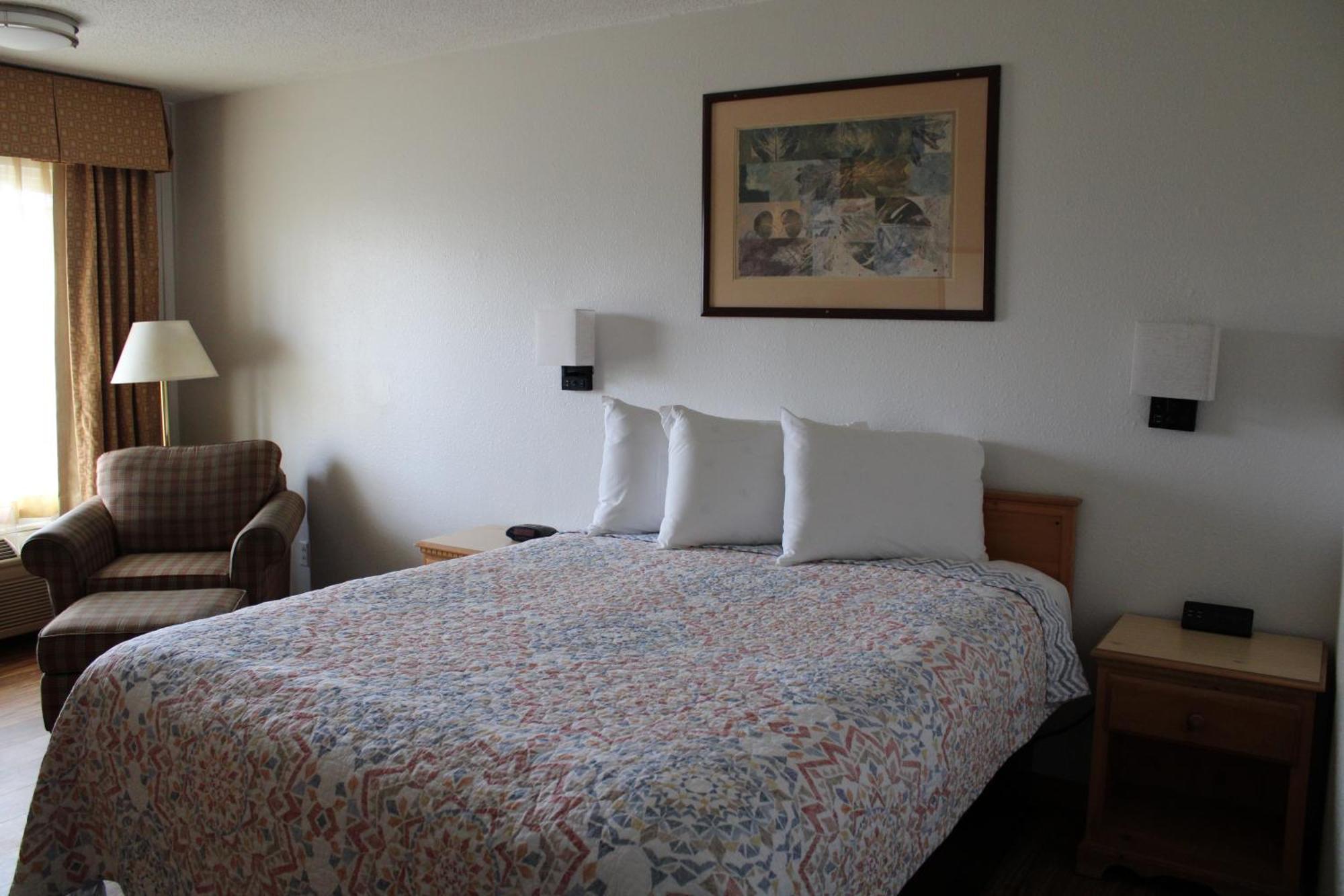 Pine Tree Inn Medford Ngoại thất bức ảnh